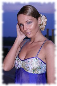 Agnieszka Włodarczyk w sukni wieczorowej z kolekcji sukien na przyjęcie Hanny Bieńkowskiej